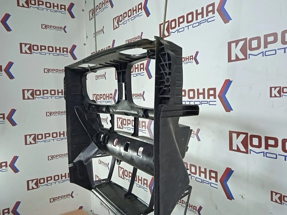 Воздуховод панель радиатора Уценка трещина