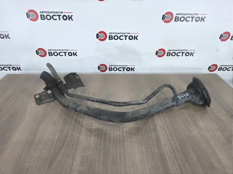 Горловина топливного бака NISSAN ALMERA 2000-2006 172215M501 N16E QG15DE QG16DE QG18DE