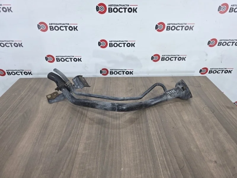 Горловина топливного бака NISSAN ALMERA 2000-2006 172215M501 N16E QG15DE QG16DE QG18DE