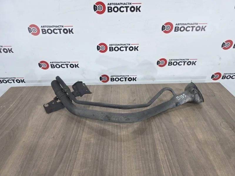 Горловина топливного бака NISSAN ALMERA 2000-2006 172215M501 N16E QG15DE QG16DE QG18DE