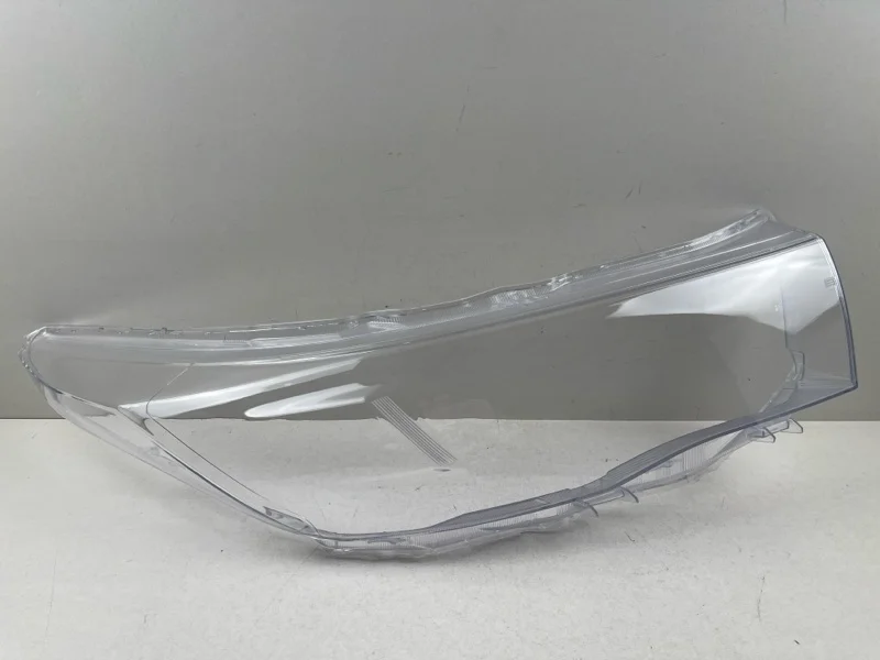 Стекло фары Toyota Highlander 2015-2018 811100E220 3, правое