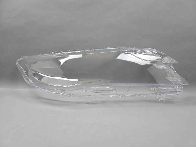 Стекло фары Mitsubishi Pajero Sport 2015-2021 8301C836 3, переднее правое