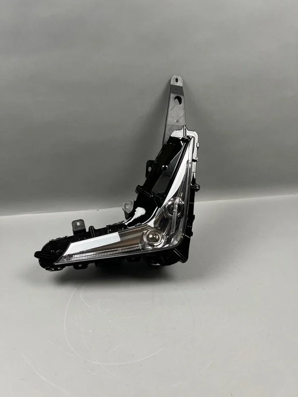 ПТФ Lexus LX 2015-2022 8139060040 570, передний левый