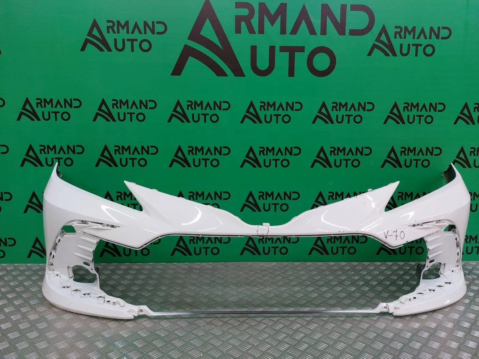 Бампер Toyota Camry 2020-нв 8 XV70