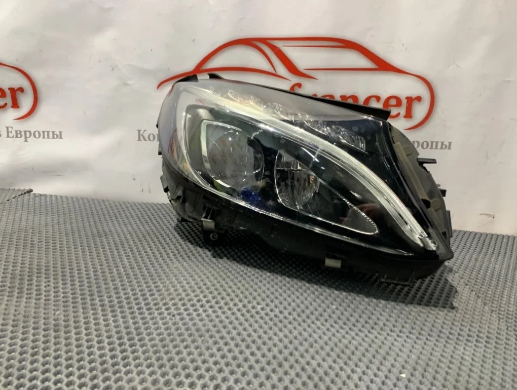 Фара светодиодная Mercedes-Benz C-Class A2059062604 W205, передняя правая