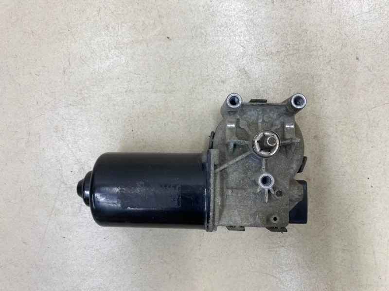 Моторчик стеклоочистителя передний Kia Ceed 1 ED