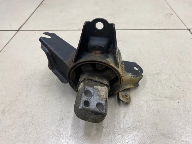 Опора КПП левая Kia Ceed 1 ED УНИВЕРСАЛ G4FA 1.4