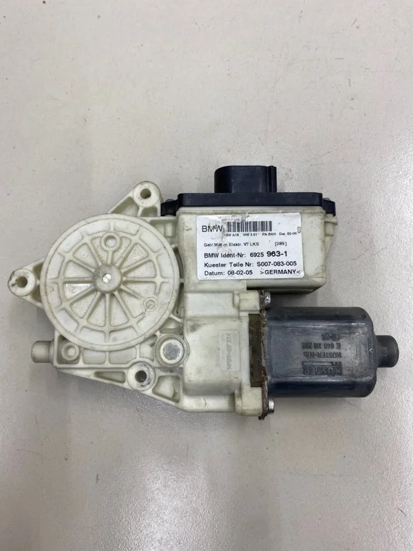 Моторчик стеклоподъемника передний левый BMW X3