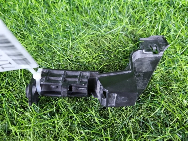 Кронштейн крепления бампера Audi A4 2008 8K5807890A B8 CALA 3.2, задний правый