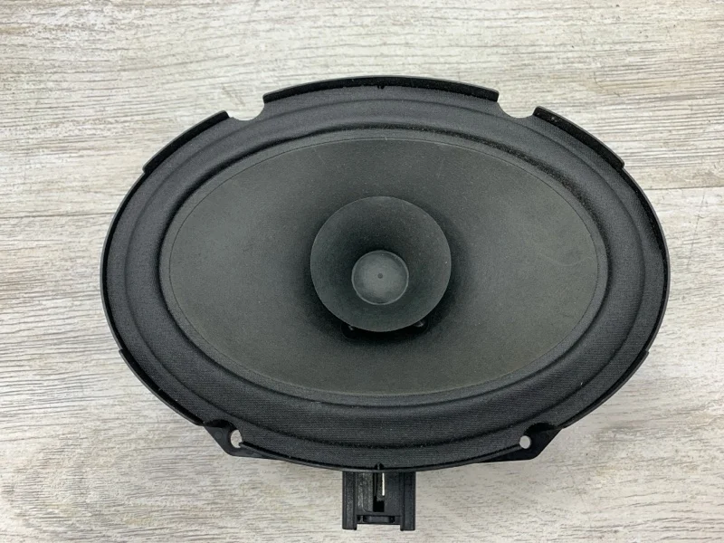 Динамик MAZDA 3 2009 GS1E66960A ХЭТЧБЕК, задний правый