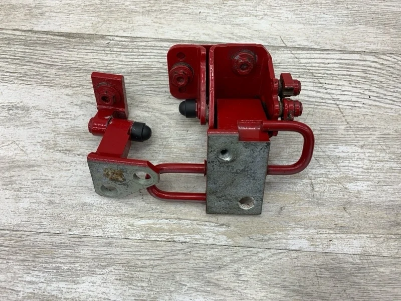 Петля двери VOLKSWAGEN PASSAT B7 2011 3C4833402D УНИВЕРСАЛ CFFB, задняя правая