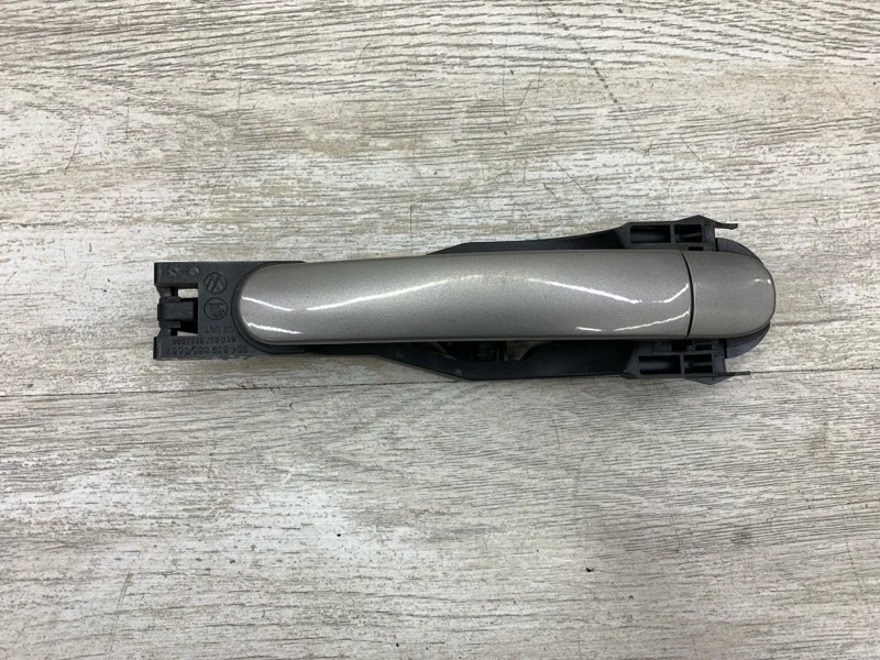 Ручка двери внешняя SKODA OCTAVIA 2009 6Q4839885A УНИВЕРСАЛ BLS, передняя правая