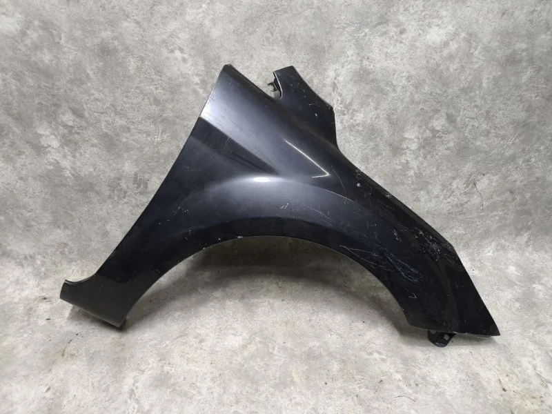 Крыло переднее правое Ford Focus MK 2
