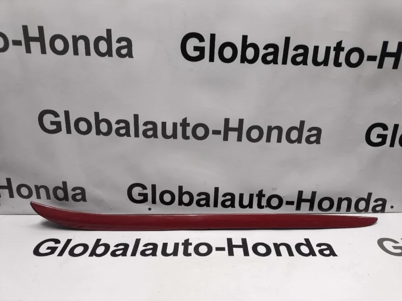 Молдинг лобового стекла левый Honda Accord CU