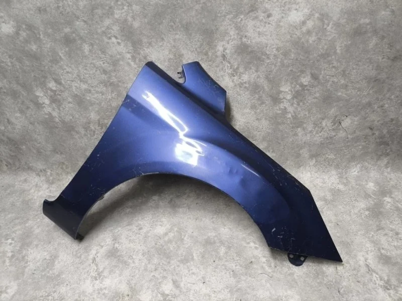 Крыло переднее правое Ford Focus MK 2