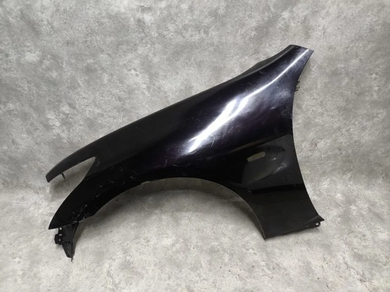 Крыло переднее левое Nissan Skyline V36