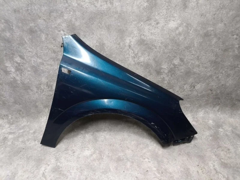 Крыло переднее правое Opel Astra