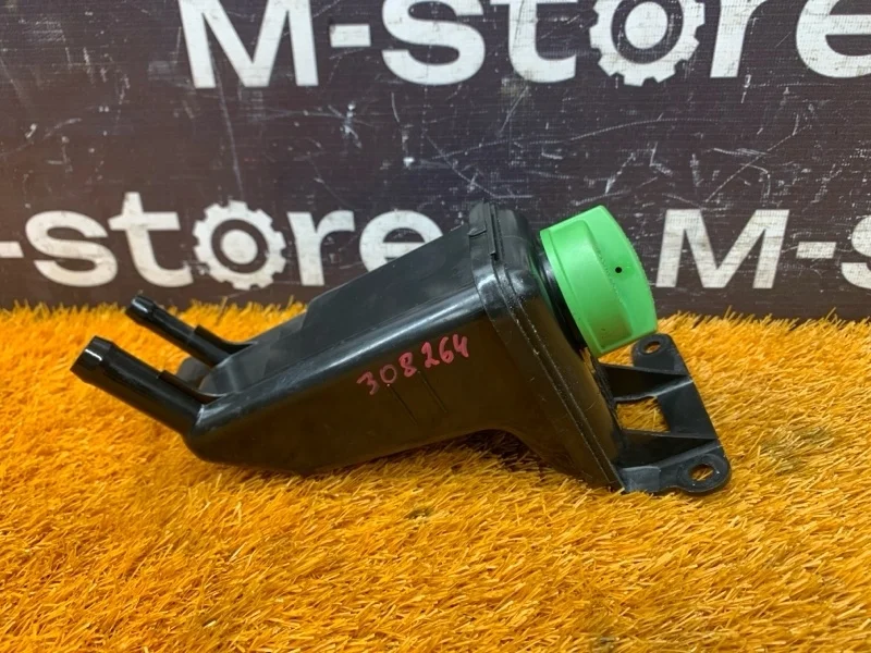 Бачок гидроусилителя Audi A4 2004 8E0422373B B6/8E ALT