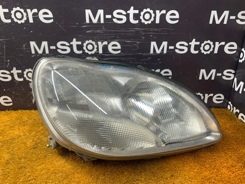 Фара Mercedes-Benz S-Class 1999 A2208201061 W220 113.960, правая