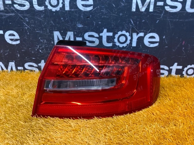 Фонарь задний Audi A4 2012 8K5945096AC B8/8K CDNB, правый