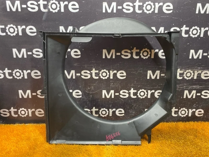 Диффузор радиатора Bmw 3-Series 2000 17111436259 E46 M52B25 (256S4)