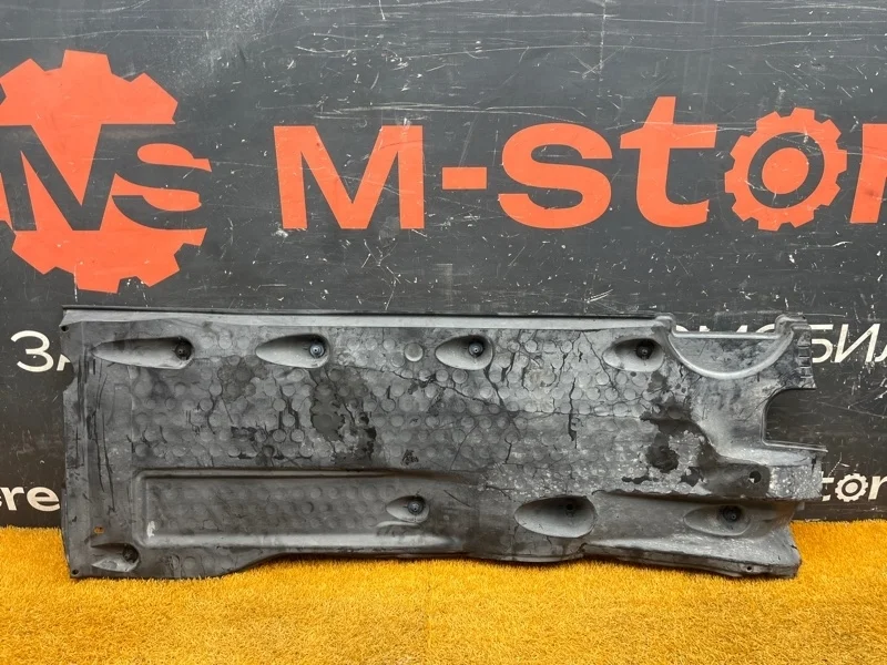 Защита днища кузова Volkswagen Tiguan 2013 5N0825202D 5N CTHD, правая