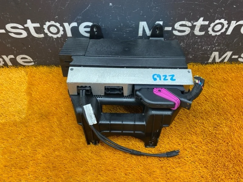 Усилитель звука Audi A6 2011 4F0035223P C6/4F CCEA