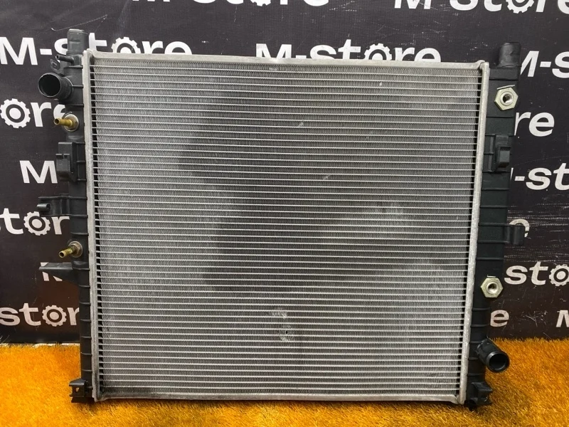 Радиатор ДВС Mercedes-Benz M-Class 2000 A1635000003 W163 112.942