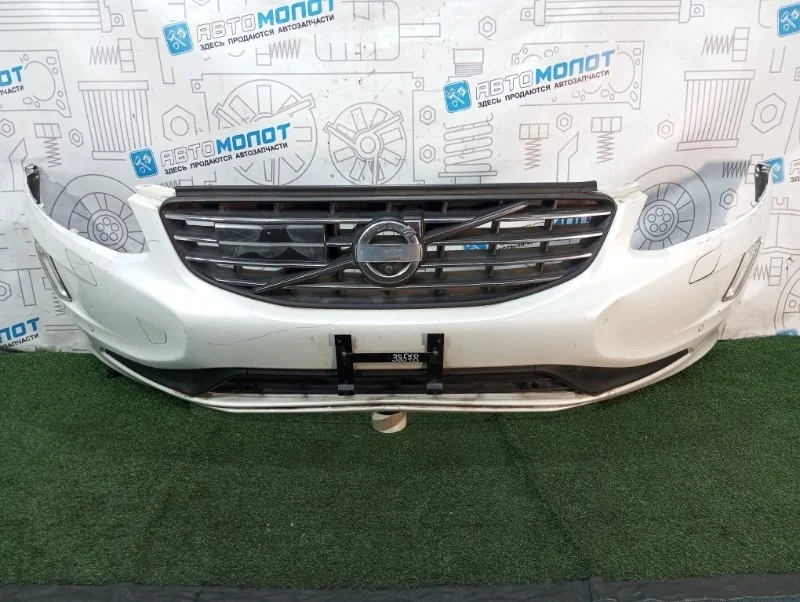 Бампер передний Volvo Xc60 2013—2017 31323765 DZ47 B4204T7