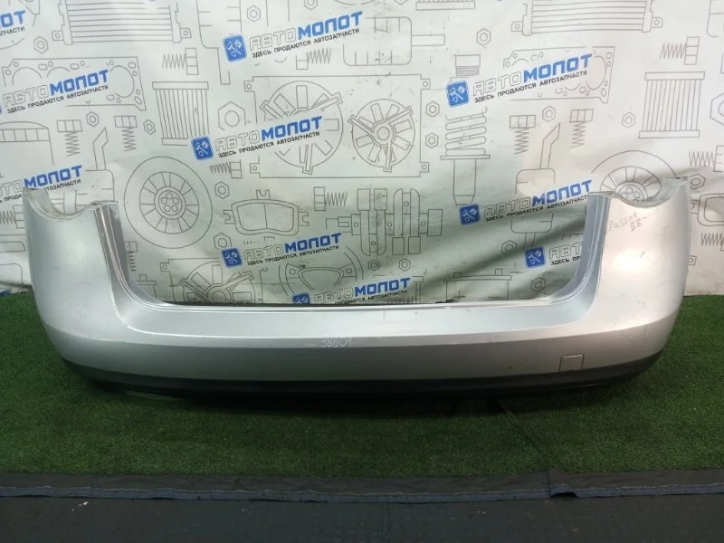 Бампер задний Volkswagen Passat 3C9807421 B6 УНИВЕСАЛ