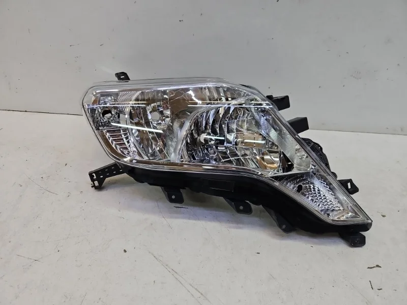 Фара Toyota Land Cruiser Prado 2014-2017 150