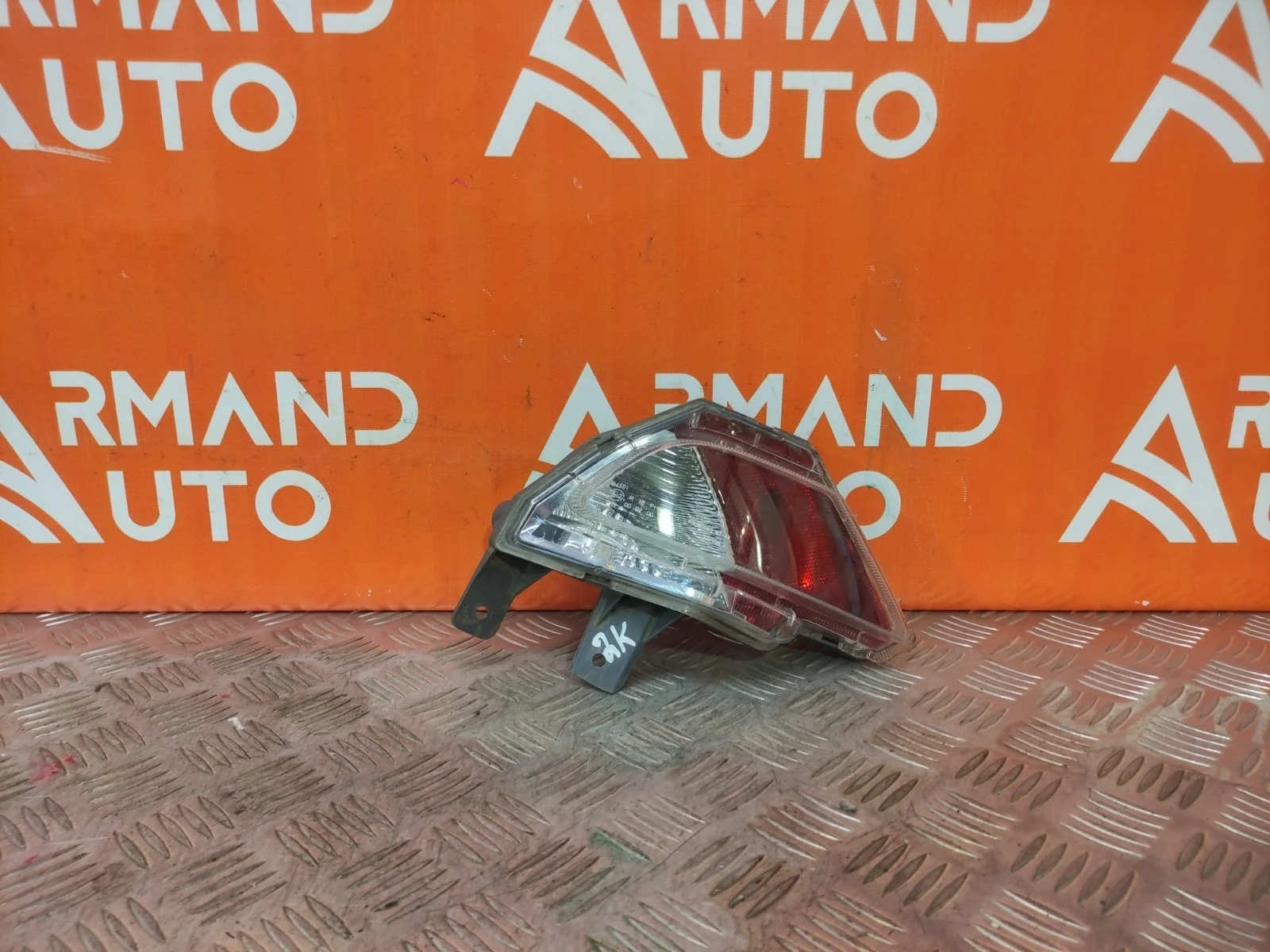 Фонарь противотуманный Toyota RAV4 2015-2019 CA40