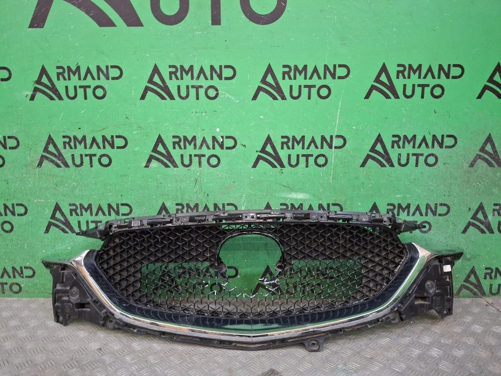 Решетка радиатора Mazda CX-5 2017-нв