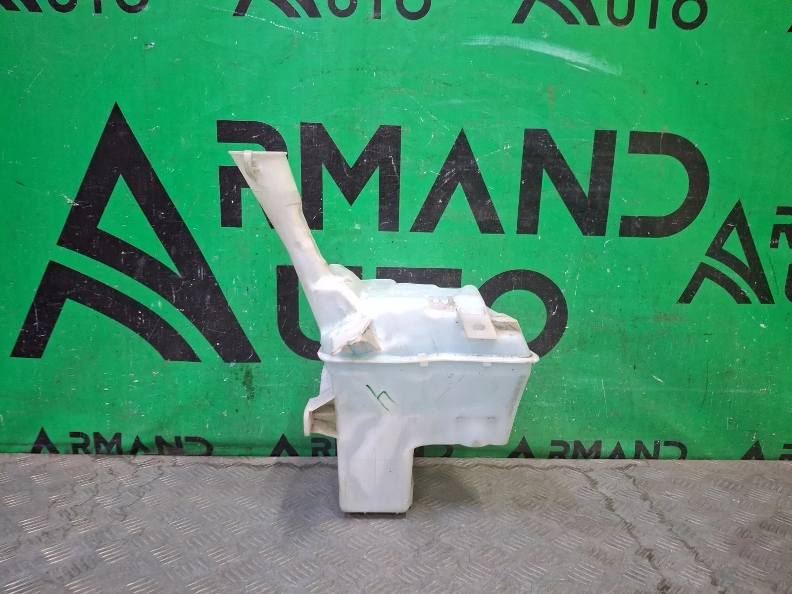 Бачок стеклоомывателя Hyundai Solaris 2014-2017