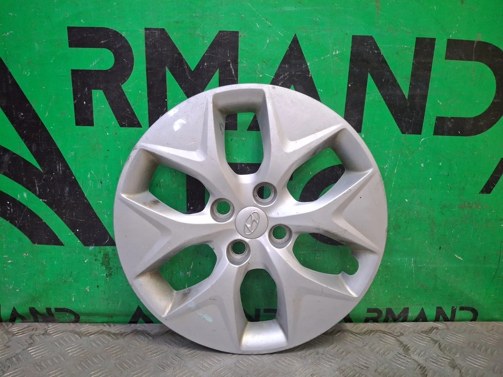 Колпак Hyundai Solaris 1