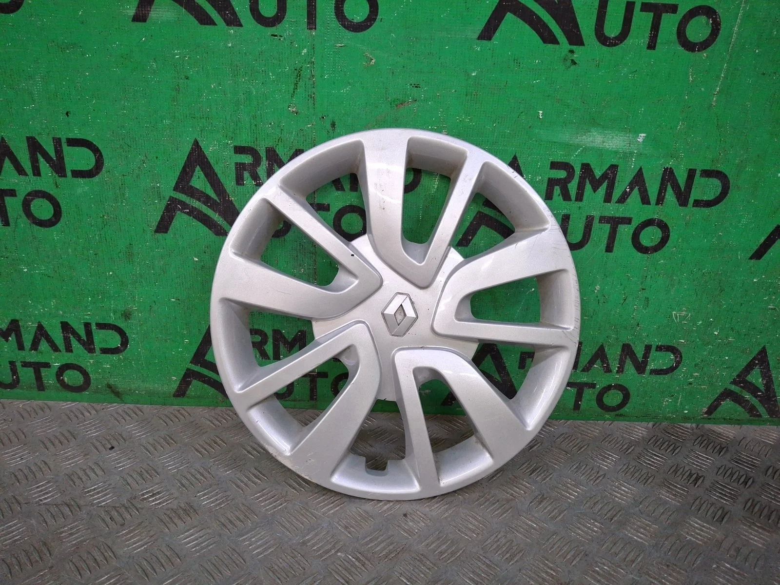 Колпак Renault Logan 2