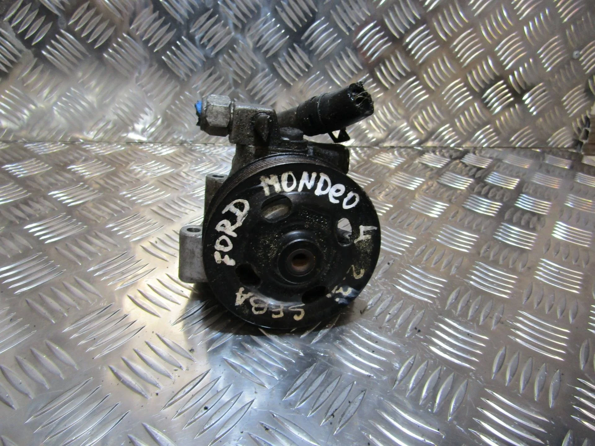 насос гидроусилителя руля Ford Mondeo 4