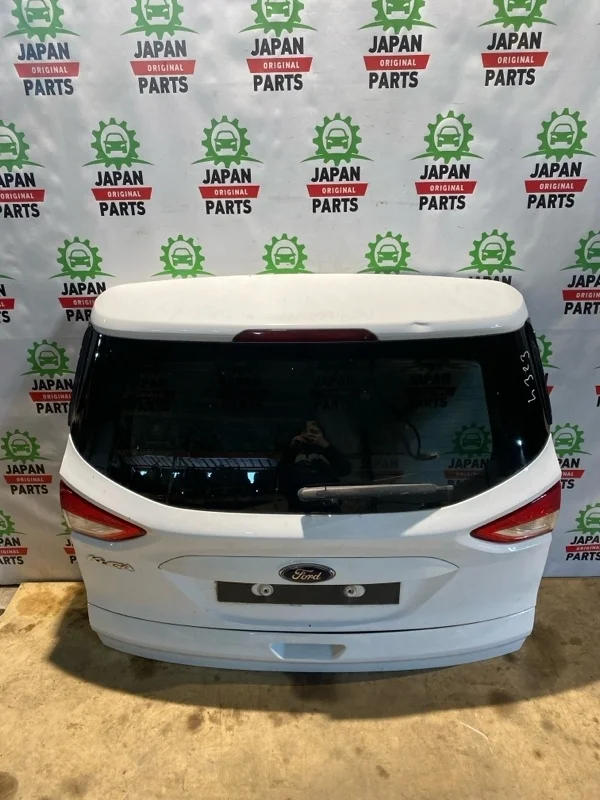 Крышка багажника Ford Kuga 2013 1827472 C520 TXMA