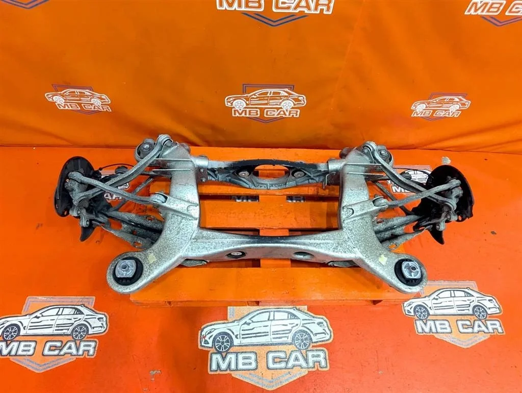 Подрамник задний Mercedes-Benz