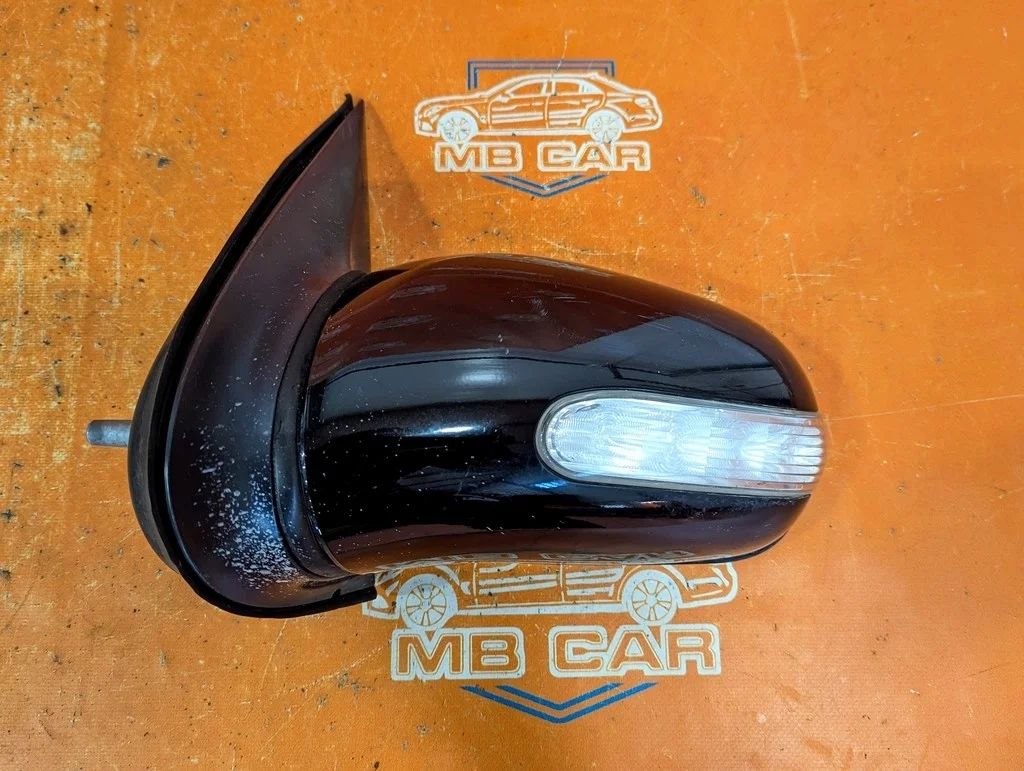 Зеркало левое Mercedes-Benz