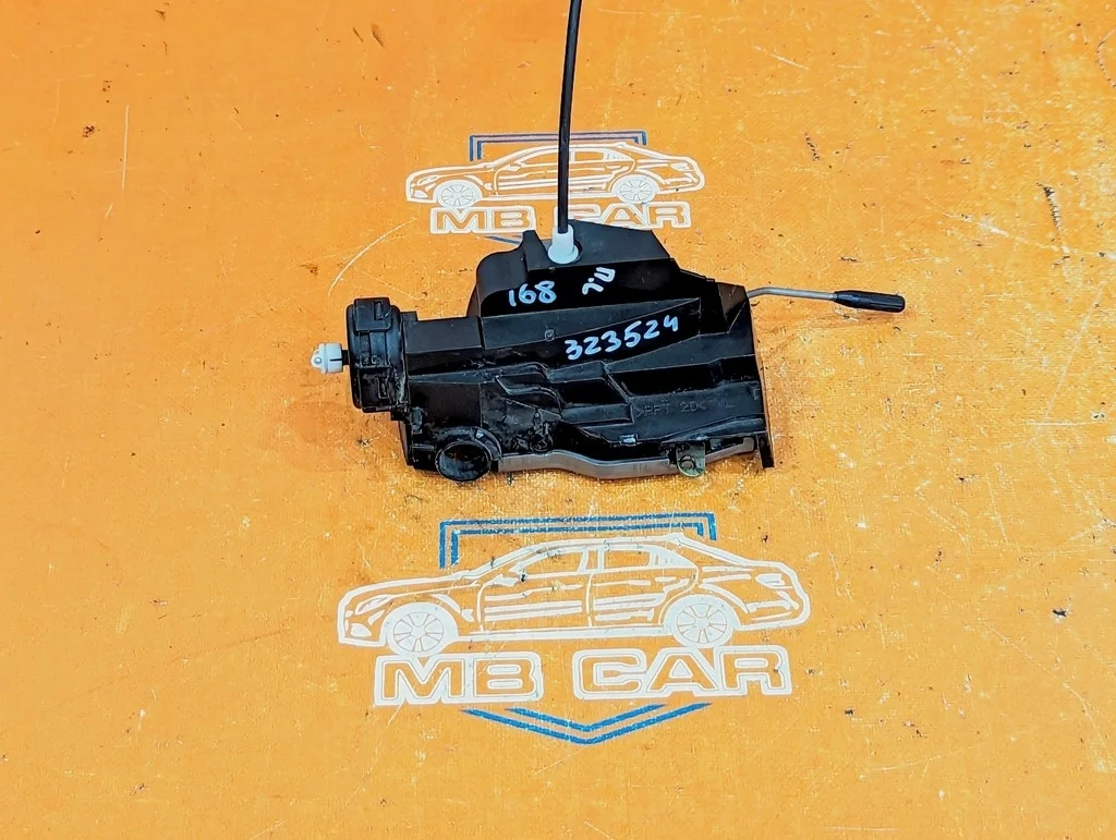 Замок двери передней левой Mercedes-Benz