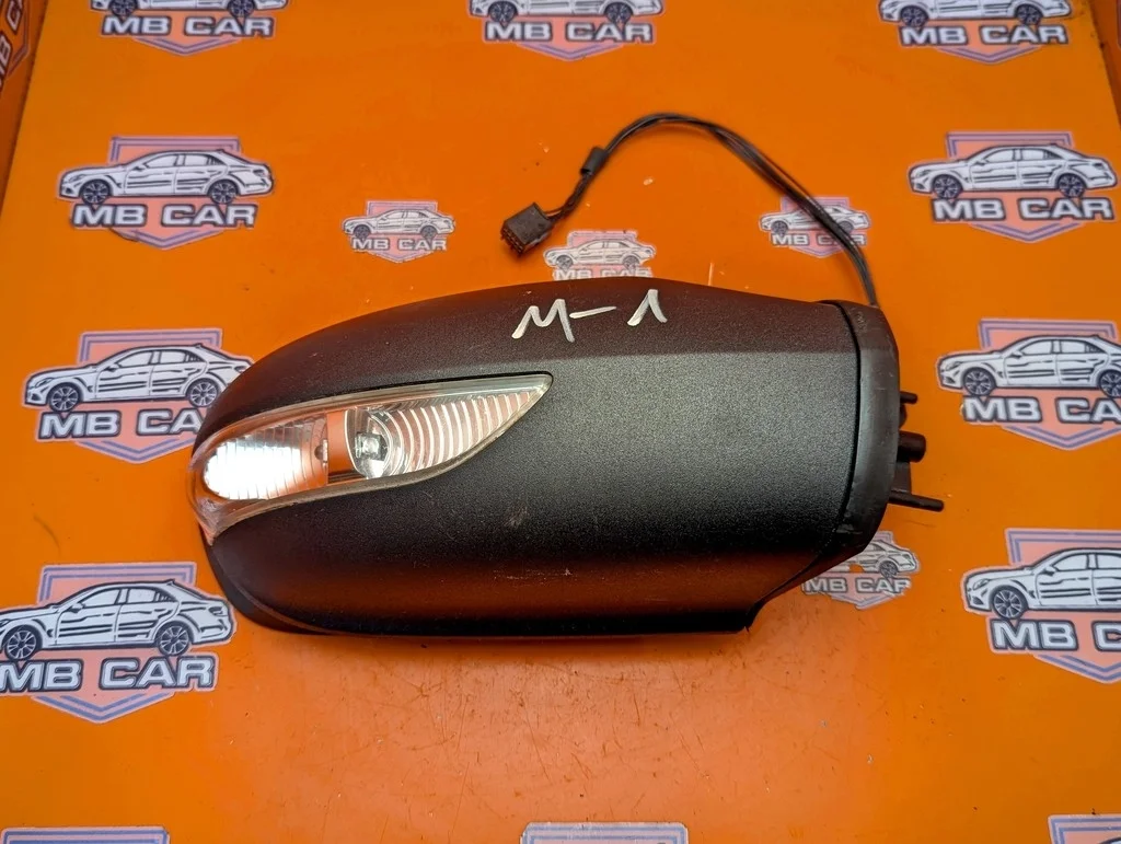 Зеркало правое Mercedes-Benz