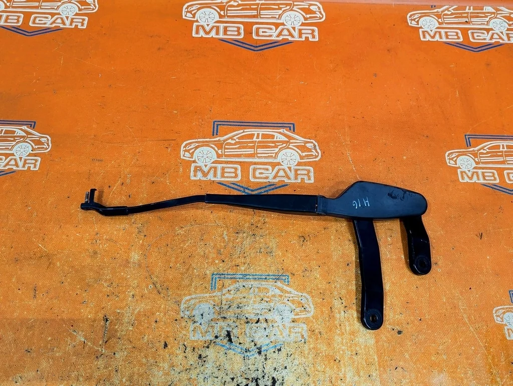 Поводок дворников Mercedes-Benz