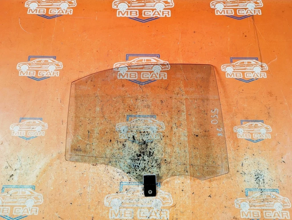 Стекло заднее правое Mercedes-Benz