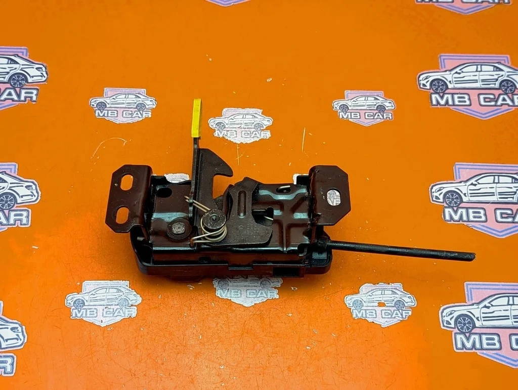 Замок капота Mercedes-Benz