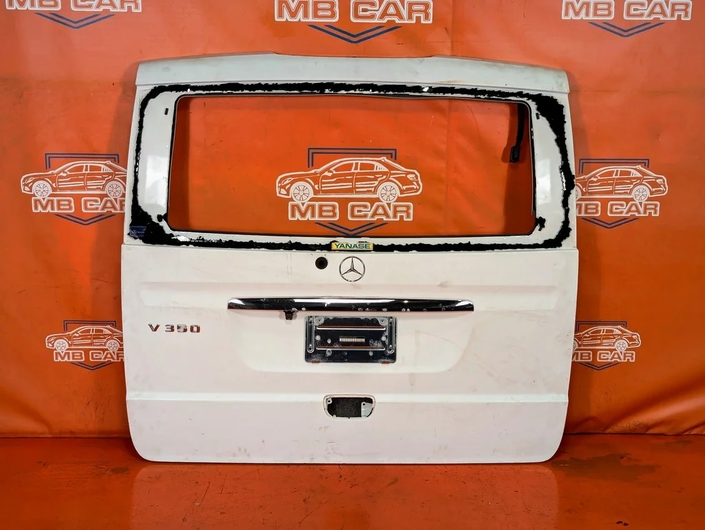 Крышка багажника Mercedes-Benz
