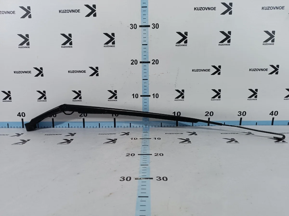 Поводок стеклоочистителя (дворник) Toyota Rav4 2016 XA40