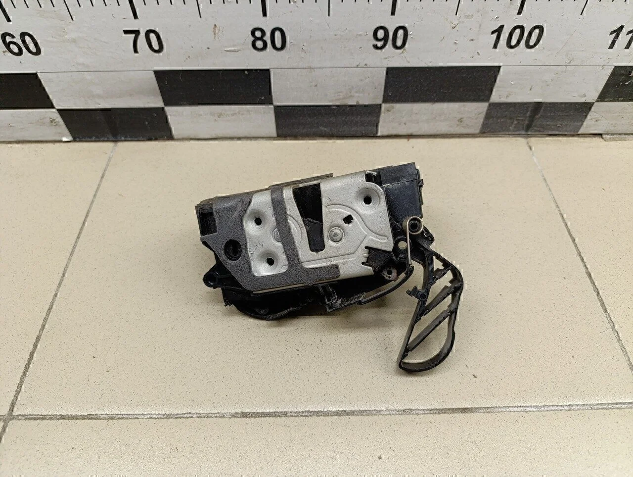 Замок двери передней левой Focus III 2011>