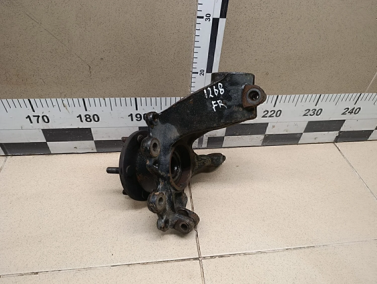 Кулак поворотный передний правый Focus III 2011>