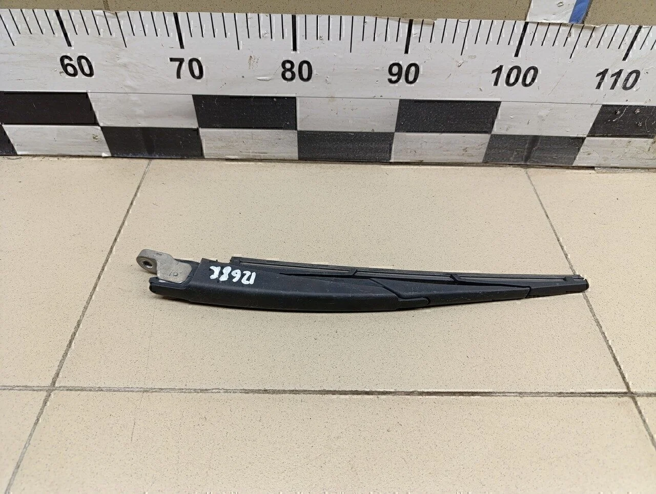 Поводок стеклоочистителя заднего Focus III 2011>